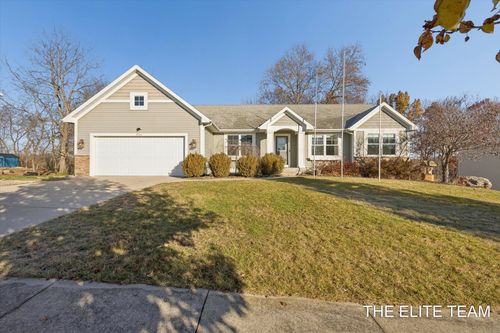 950 Whitetail Ct, Ionia, MI, 48846-8744 | Card Image