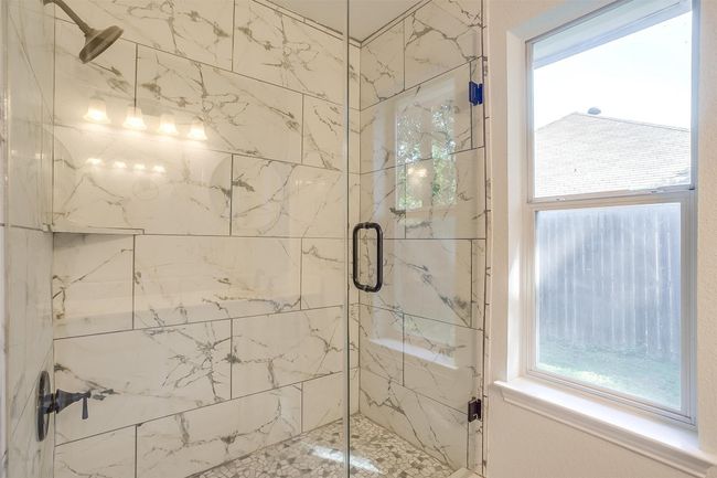 692 High Crest Dr, House other with 3 bedrooms, 2 bathrooms and null parking in Azle TX | Image 27