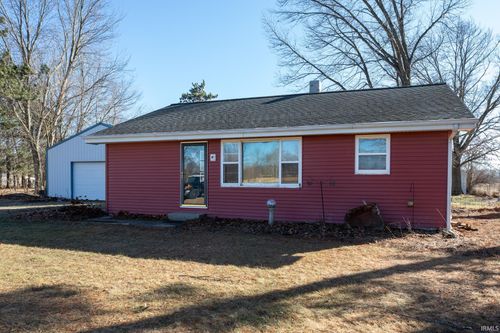 29 State Road 10, Bourbon, IN, 46504-9571 | Card Image