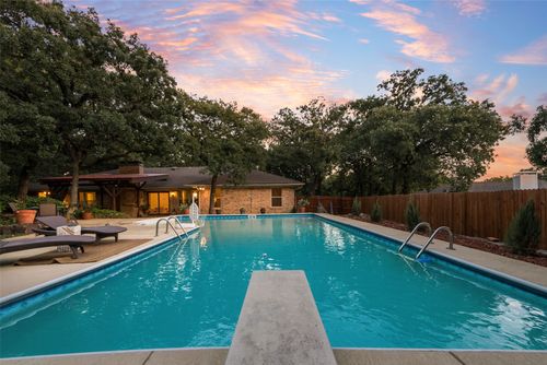 5909 Shady Hill Ln, Arlington, TX, 76016-2126 | Card Image