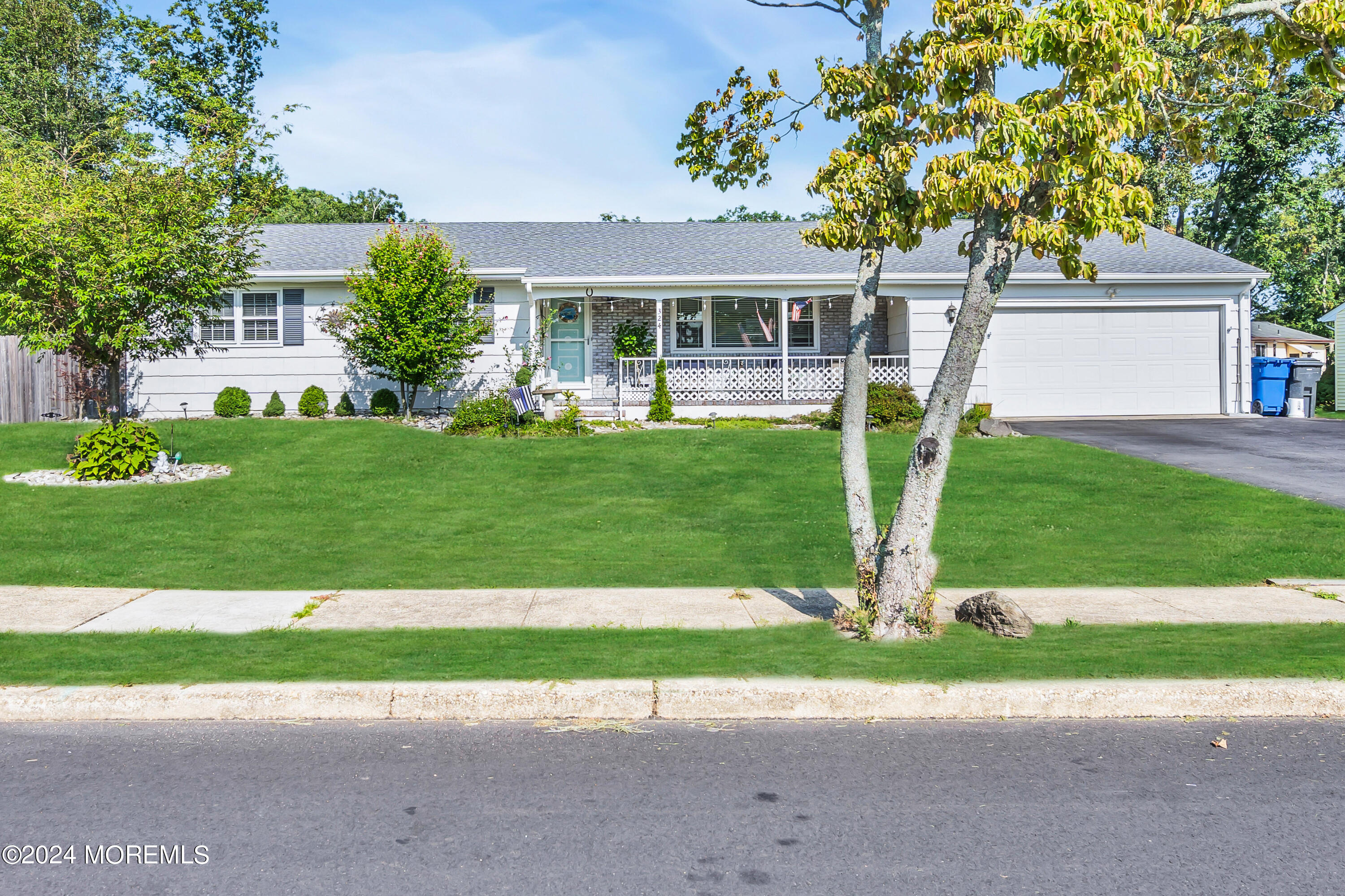 Twin Oaks Dr, Toms River, NJ 08753