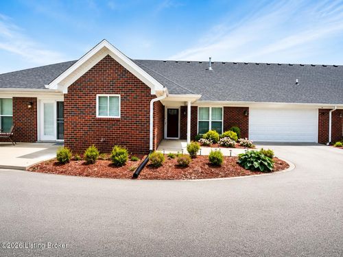 7618 Eagle Landing Way, Louisville, KY, 40214-5455 | Card Image