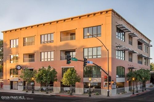 325 W Gurley St, Prescott, AZ, 86301-3600 | Card Image