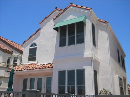 3172 Portofino Cir, Huntington Beach, CA, 92649-1927 | Card Image