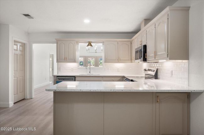 72 S Lakeshore Dr, House other with 3 bedrooms, 2 bathrooms and null parking in Ransom Canyon TX | Image 11