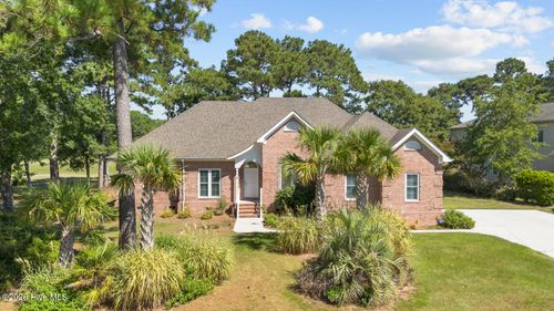 315 Seascape Dr, Sneads Ferry, NC, 28460-9586 | Card Image