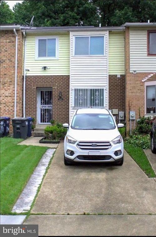 1902 Se Valley Terrace Se, WASHINGTON, DC, 20032 | Card Image