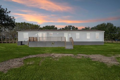 220 Klesel Rd, Schulenburg, TX, 78956-5210 | Card Image