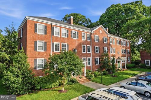 c2-4860 28th St S, ARLINGTON, VA, 22206-1369 | Card Image