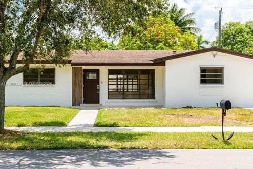 0-19390 Whispering Pines Rd, Cutler Bay, FL, 33157-8801 | Card Image
