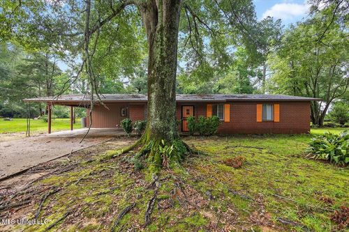308 Asbury Dr, Hazlehurst, MS, 39083-2408 | Card Image