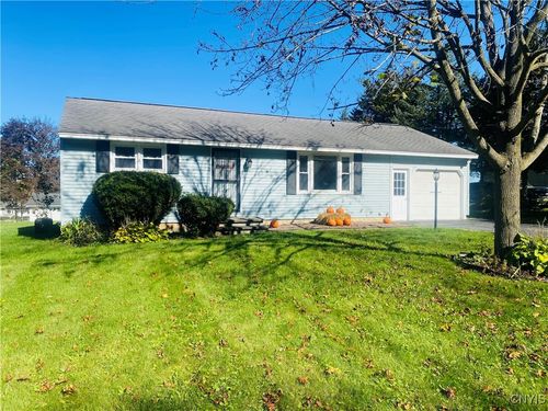 122 Charles Dr, Camillus, NY, 13031-1423 | Card Image