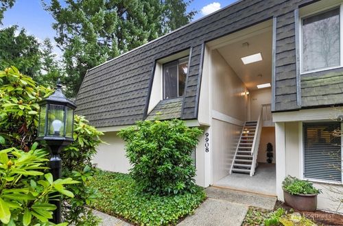 906-9908 Ne 124th St, Kirkland, WA, 98034-3753 | Card Image