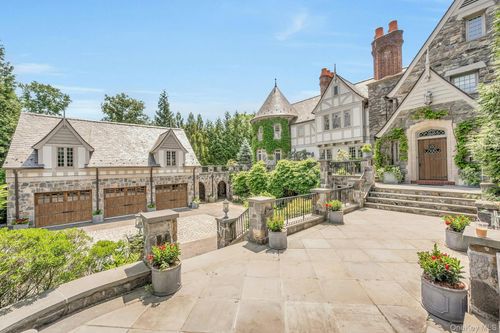 19 Park Dr S, Rye, NY, 10580-1826 | Card Image