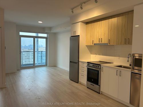 1611-30 Upper Mall Way, Vaughan, ON, L4J0L7 | Card Image