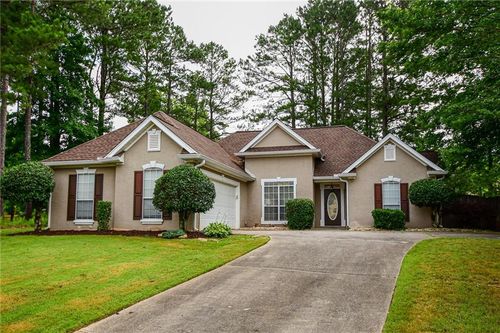 17 Kingsbrook Ln, Newnan, GA, 30265-2765 | Card Image