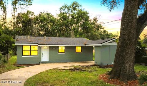 9055 3rd Ave, JACKSONVILLE, FL, 32208-2103 | Card Image
