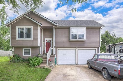 208 N Ohio St, Archie, MO, 64725-9526 | Card Image