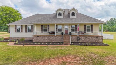 76 Nellie Ln, House other with 3 bedrooms, 2 bathrooms and null parking in Savannah TN | Image 1