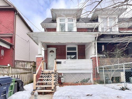 17 Winnifred Ave, Toronto, ON, M4M2X2 | Card Image