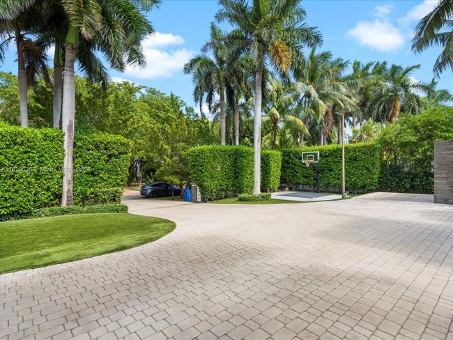 224 S Island, House other with 4 bedrooms, 6 bathrooms and null parking in Golden Beach FL | Image 12