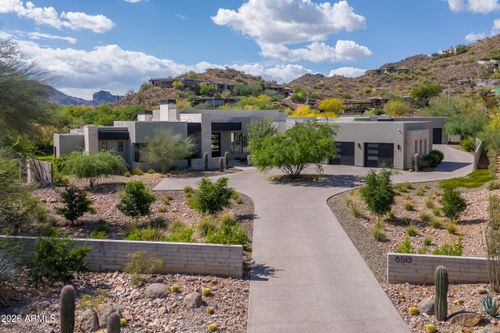 8513 N 48th Pl, Paradise Valley, AZ, 85253-2001 | Card Image