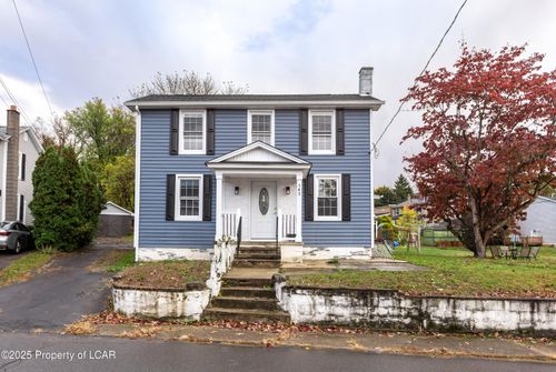143 Searle St, Hughestown, PA, 18640-2738 | Card Image