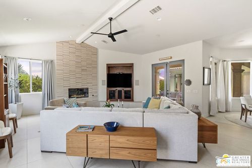 2220 N Hermosa Dr, Palm Springs, CA, 92262 | Card Image