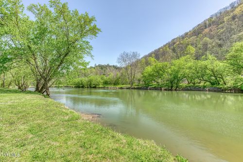 186 Clinch River Hwy, Duffield, VA, 24244-2756 | Card Image