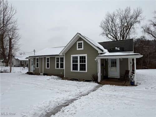 200 Ankrom St, Saint Mary's, WV, 26170-1262 | Card Image