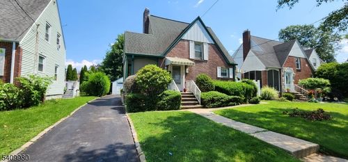 235 Rosewood Ter, Linden, NJ, 07036-4925 | Card Image