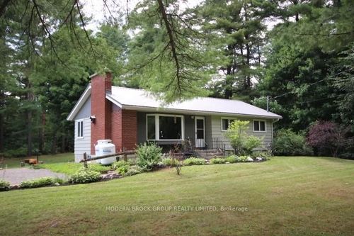 1725 County Road 2 Road, Front of Yonge, ON, K0E1R0 | Card Image