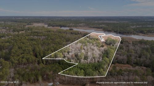 290 Gold Finch Ln, New Bern, NC, 28560-7181 | Card Image