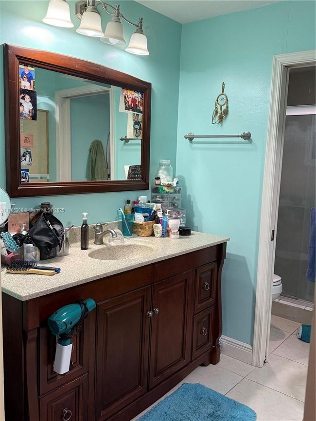 737 Se 22 Nd Dr, House other with 2 bedrooms, 2 bathrooms and null parking in Homestead FL | Image 7