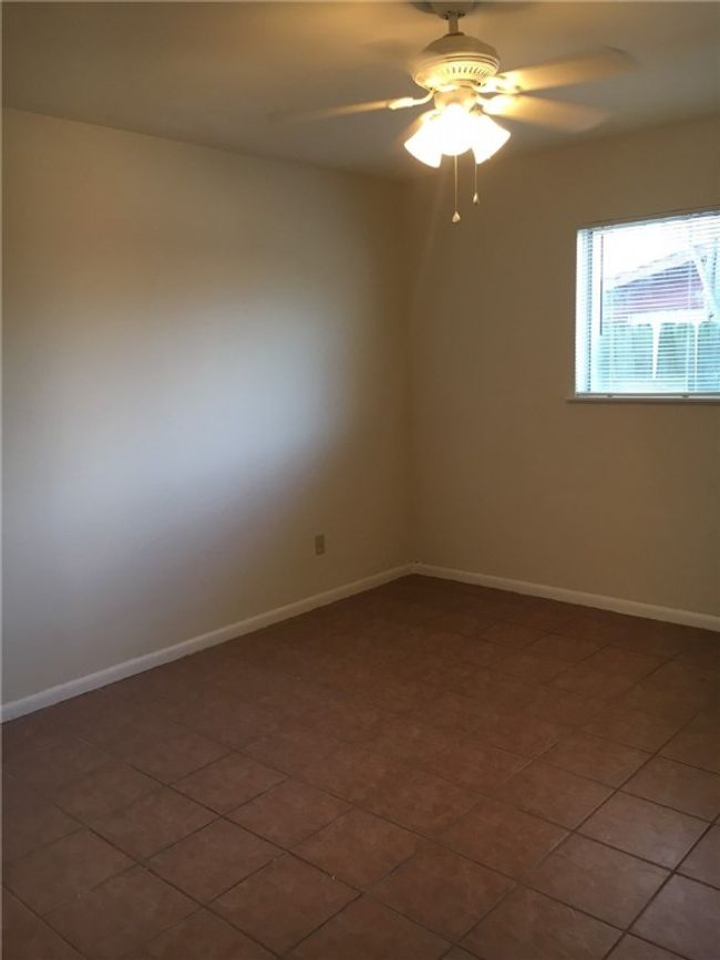 APT-5 - 5213 Joe Sayers Ave, Condo with 1 bedrooms, 1 bathrooms and 1 parking in Austin TX | Image 7