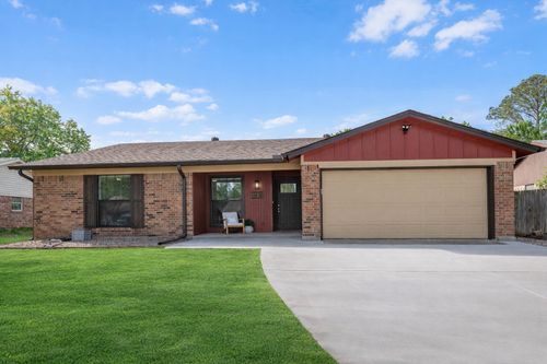 4408 Tiptop St, Haltom City, TX, 76117-1131 | Card Image