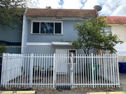 618-618 Nw 11th St, Miami, FL, 33136-2415 | Card Image