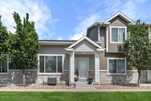 541 10th St, Waukee, IA, 50263-6608 | Card Image