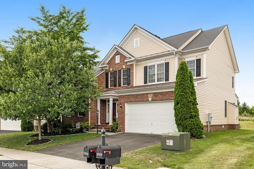 23233 Fallen Hills Dr, BRAMBLETON, VA, 20148-6860 | Card Image