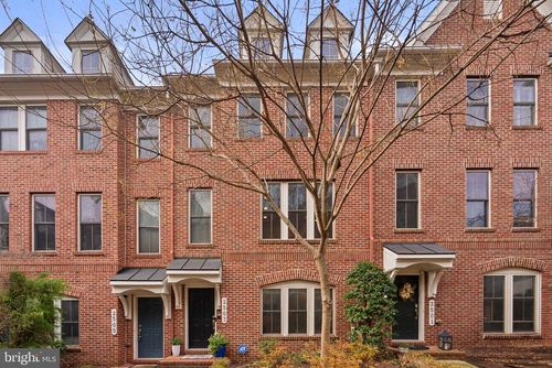 2503 S Kenmore Ct, ARLINGTON, VA, 22206-2372 | Card Image