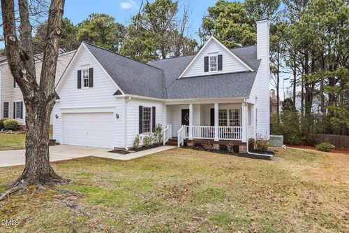 610 Wakehurst Dr, Cary, NC, 27519-5822 | Card Image