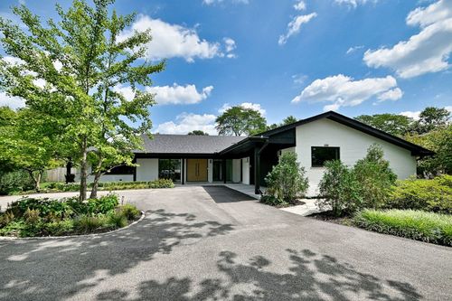 3456 Whirlaway Dr, Northbrook, IL, 60062-6308 | Card Image