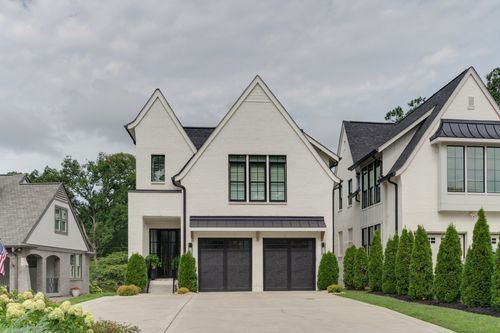 b-707 Crescent Rd, Nashville, TN, 37205-1917 | Card Image