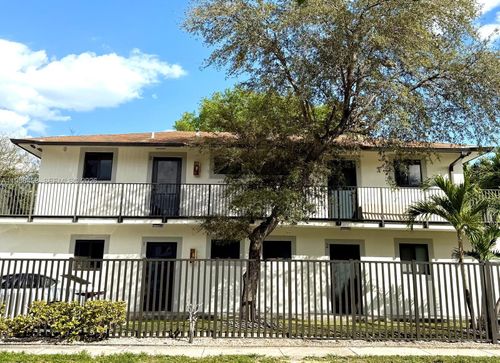 apt-4-1278 Sw 2nd St, Miami, FL, 33135-2470 | Card Image