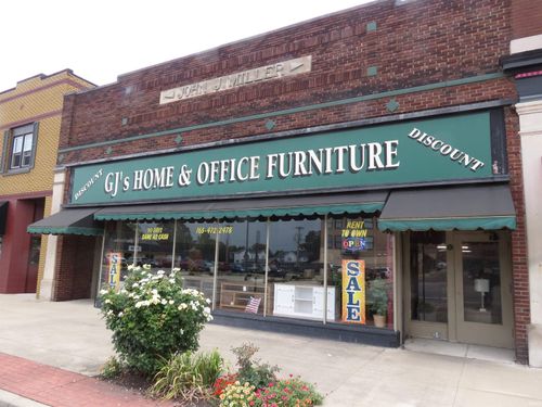 21 E Main Street, Peru, IN, 46970 | Card Image