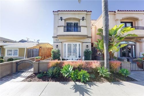 421 11th St, Huntington Beach, CA, 92648 | Card Image