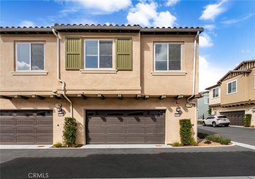 39438 Corvina Ln, Temecula, CA, 92591-0384 | Card Image