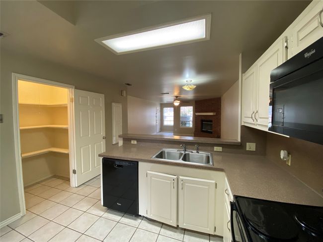 3241 Lexington Dr, Home with 2 bedrooms, 2 bathrooms and null parking in Tyler TX | Image 11