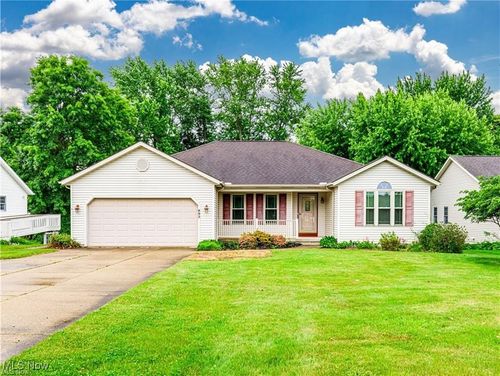 893 West Street Street, Wadsworth, OH, 44281 | Card Image