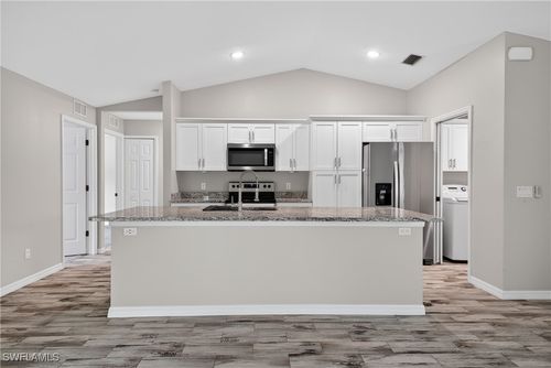 8422 Cardinal Rd, FORT MYERS, FL, 33967-3431 | Card Image